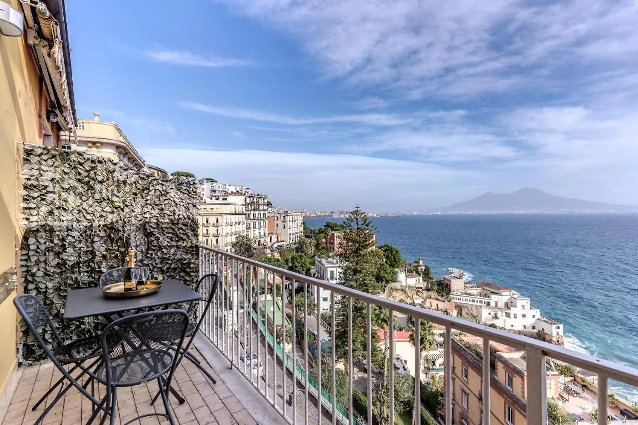 Apartment 1000 Suites Naples Italy