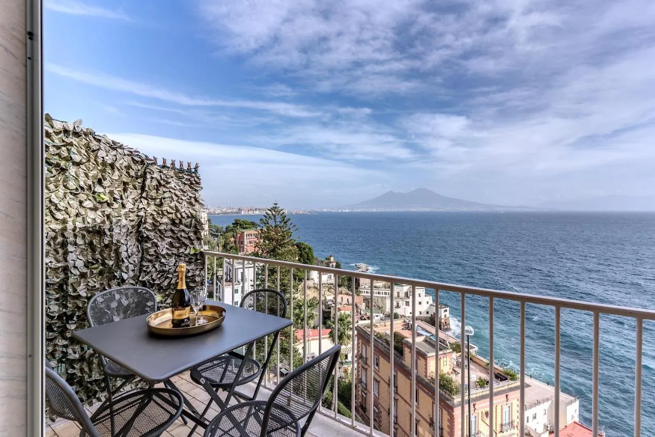 1000 Suites Naples