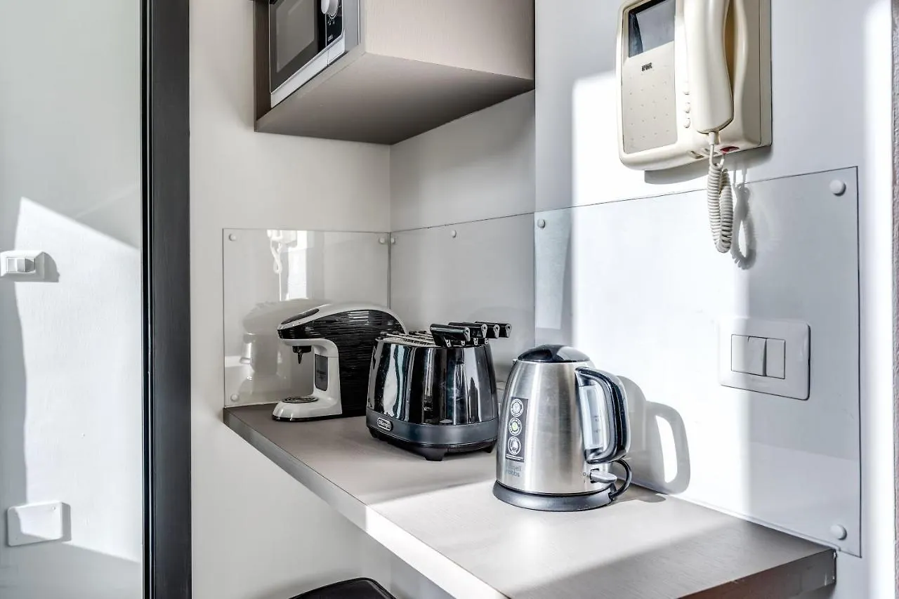 1000 Suites Naples Apartment